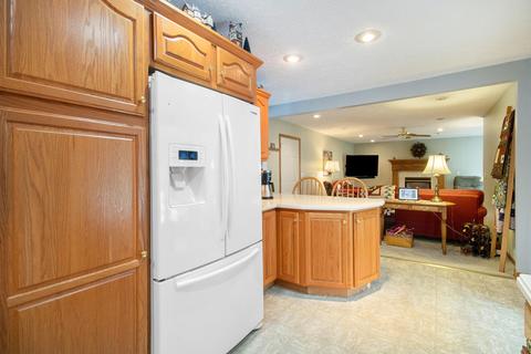 5648 Holly Dr, Jackson, MI 49201 photo 5