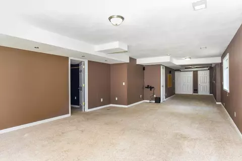 413 W Grant St, Plainwell, MI 49080 photo 17