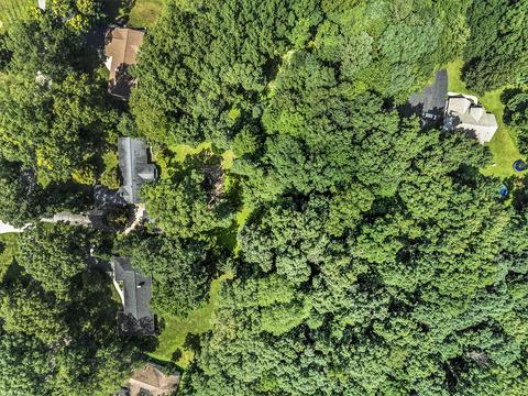 215 Wickenham Dr, Spring Arbor, MI 49283 photo 42