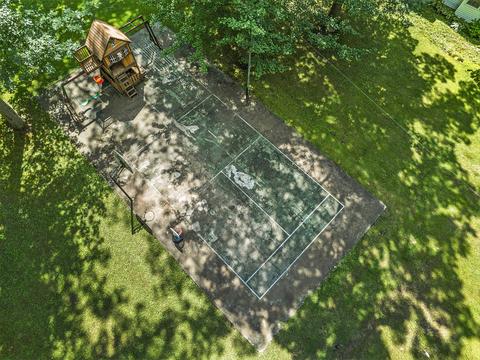 215 Wickenham Dr, Spring Arbor, MI 49283 photo 4