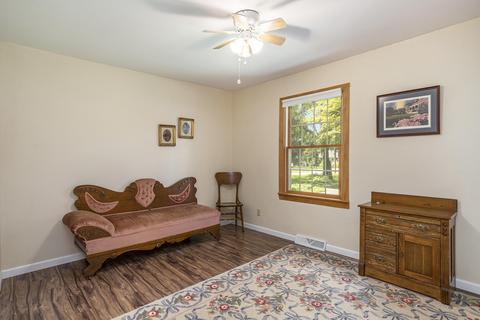 215 Wickenham Dr, Spring Arbor, MI 49283 photo 21