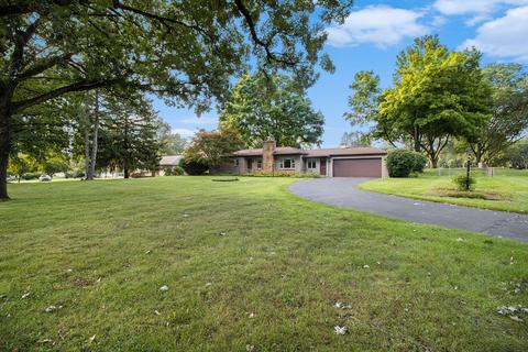 4641 Mccain Rd, Jackson, MI 49201 photo 2