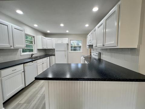513 Brewer St, Marshall, MI 49068 photo 7