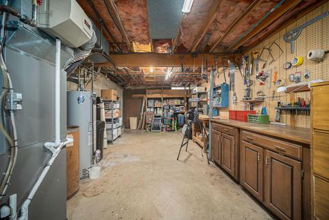 227 Wickenham Dr, Spring Arbor, MI 49283 photo 55