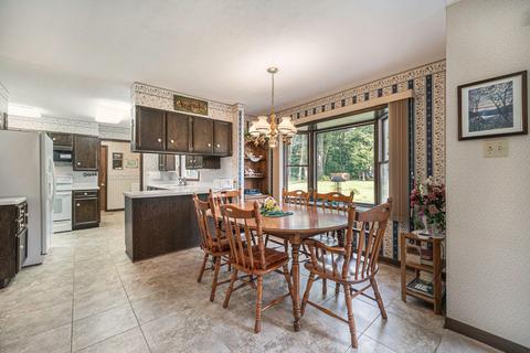 227 Wickenham Dr, Spring Arbor, MI 49283 photo 29