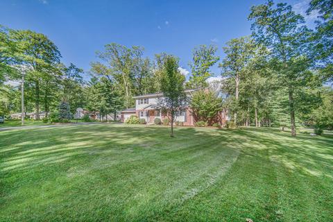 227 Wickenham Dr, Spring Arbor, MI 49283 photo 6