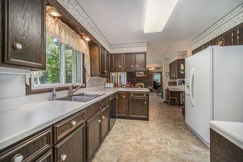 227 Wickenham Dr, Spring Arbor, MI 49283 photo 27