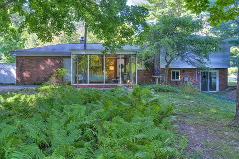 6155 Edgewood Dr, Jackson, MI 49203 photo 5