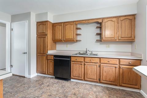 225 Highfield Rd, Marshall, MI 49068 photo 3