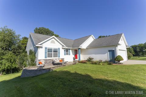 4486 Silas Dr, Dorr, MI 49323 photo 2