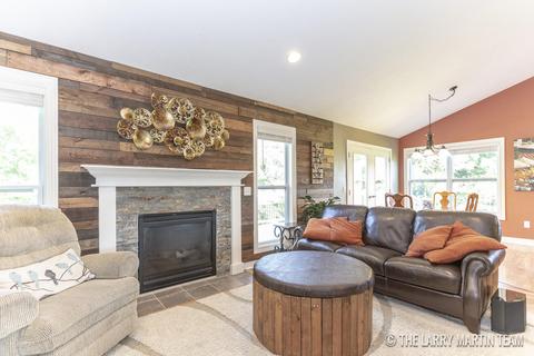 4486 Silas Dr, Dorr, MI 49323 photo 9