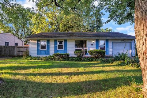 5613 Larch Dr, Jackson, MI 49201 photo 2