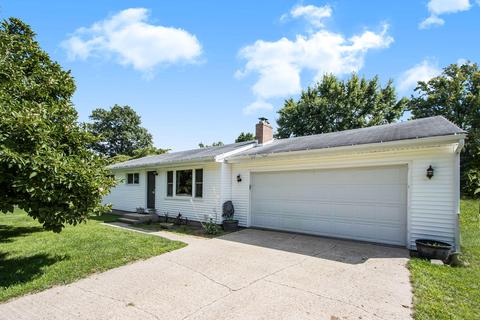 17157 Moorepark Rd, Three Rivers, MI 49093 photo 1