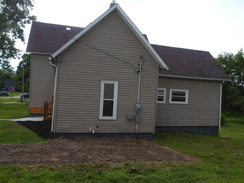 311 Leonard St, Belding, MI 48809 photo 2
