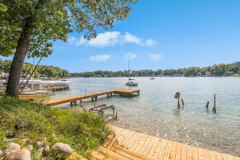 300 E Gull Lake Dr, Augusta, MI 49012 photo 4