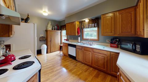 421 Brewer St, Marshall, MI 49068 photo 17
