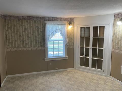 129 Phillips St, Colon, MI 49040 photo 5