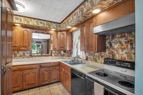548 Pershing Ave, Jackson, MI 49203 photo 10