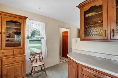 548 Pershing Ave, Jackson, MI 49203 photo 9