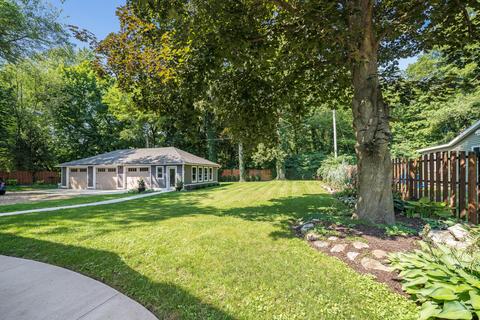 624 S Main St, Plainwell, MI 49080 photo 5