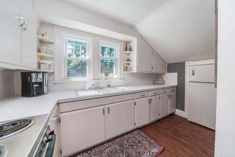 624 S Main St, Plainwell, MI 49080 photo 28
