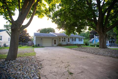 3624 Clinton Way, Jackson, MI 49201 photo 1