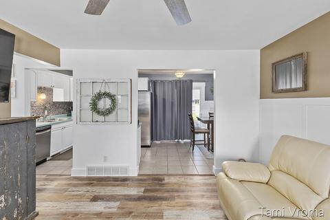 4134 Sandy Dr, Dorr, MI 49323 photo 4