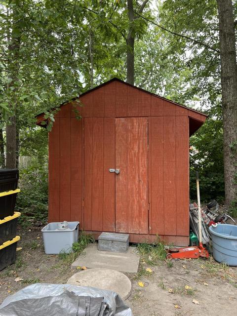 108 Featherbone Ave, Three Oaks, MI 49128 photo 6