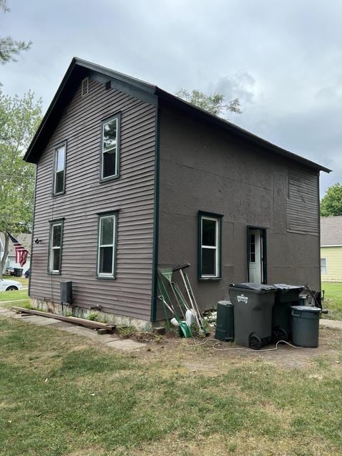 108 Featherbone Ave, Three Oaks, MI 49128 photo 4