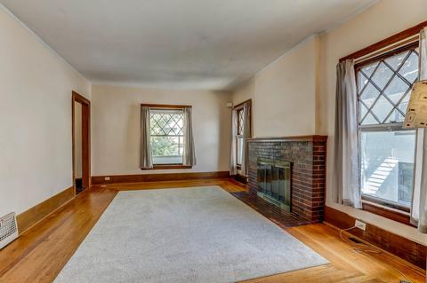 109 E Biddle St, Jackson, MI 49203 photo 5