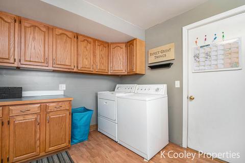317 King St, Lowell, MI 49331 photo 16