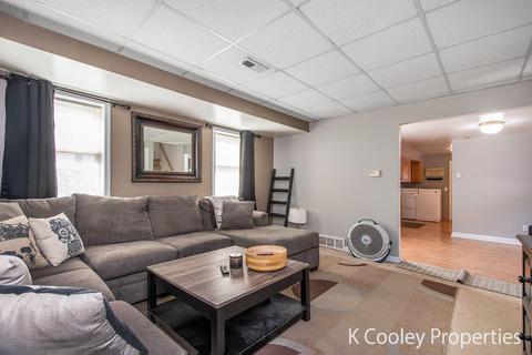 317 King St, Lowell, MI 49331 photo 8