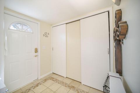 1034 6th St, Jackson, MI 49203 photo 8
