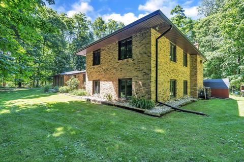 5976 Mccain Rd, Jackson, MI 49201 photo 3