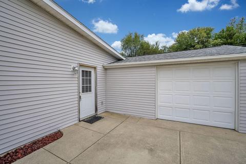1010 Cranbrook Dr, Jackson, MI 49201 photo 25
