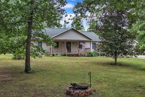 884 Nadeau Dr, Pullman, MI 49450 photo 3