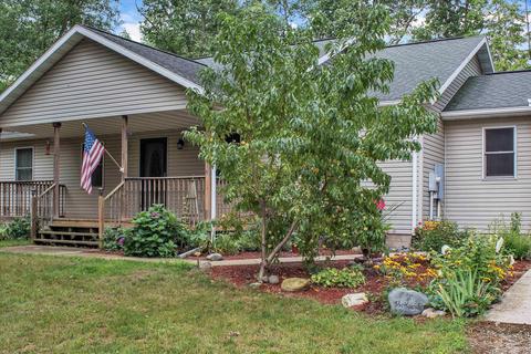 884 Nadeau Dr, Pullman, MI 49450 photo 4