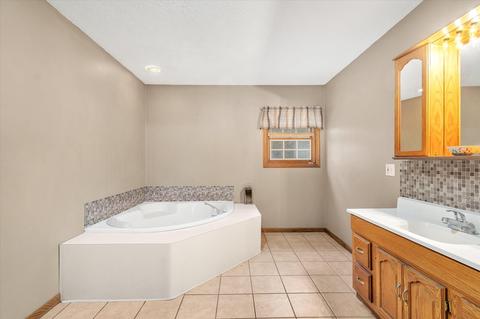 6600 Jordan Rd, Jackson, MI 49201 photo 29