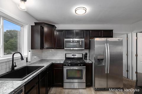 13808 E Harmony Ct, Sparta, MI 49345 photo 9