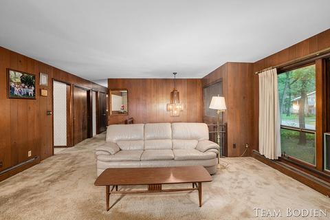 7379 Sheffield Dr SE, Ada, MI 49301 photo 6