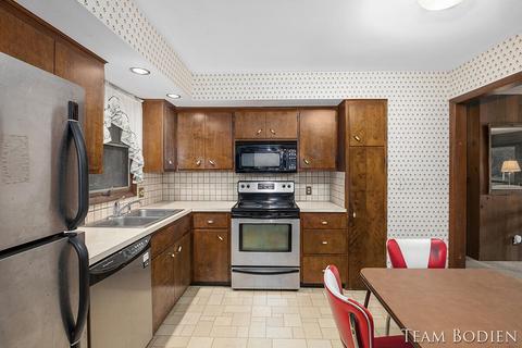 7379 Sheffield Dr SE, Ada, MI 49301 photo 10