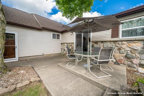 707 W Maple St, Belding, MI 48809 photo 55