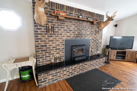 707 W Maple St, Belding, MI 48809 photo 20