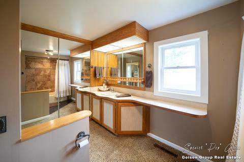 707 W Maple St, Belding, MI 48809 photo 32