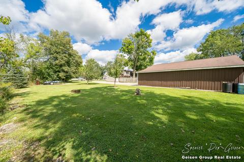 707 W Maple St, Belding, MI 48809 photo 46