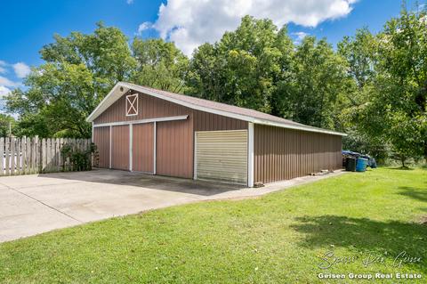 707 W Maple St, Belding, MI 48809 photo 58