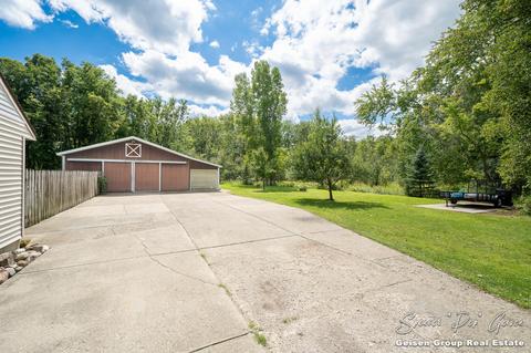 707 W Maple St, Belding, MI 48809 photo 59