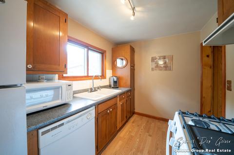 707 W Maple St, Belding, MI 48809 photo 12