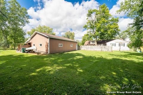 707 W Maple St, Belding, MI 48809 photo 47