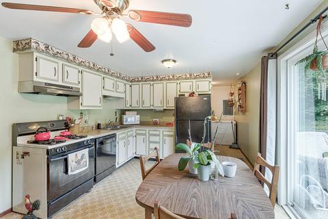 172 E Lowry St, Brooklyn, MI 49230 photo 9